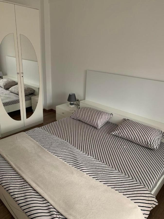 Ferienwohnung Mar Lux Kumanovo Exterior foto