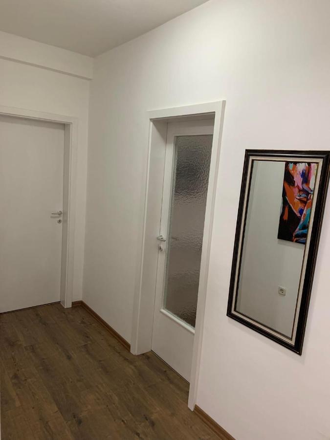 Ferienwohnung Mar Lux Kumanovo Exterior foto